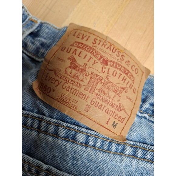 Vintage 90s Women's Levi's 560 Jeans, Size 10 M, Light, Loose Fit Straight Leg - Picture 6 of 7